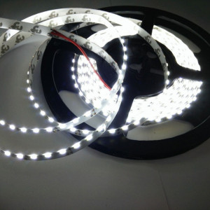 LED-Streifen mit seitlicher...